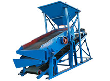 Sand screening and conveying integrated machine